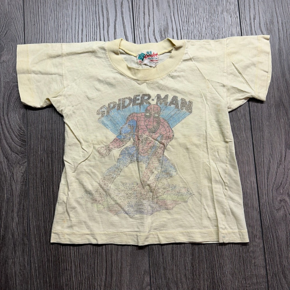 Vintage 1980s Spider-Man T-Shirt Green Leaf Kids Size 6 Yellow Marvel Graphic
